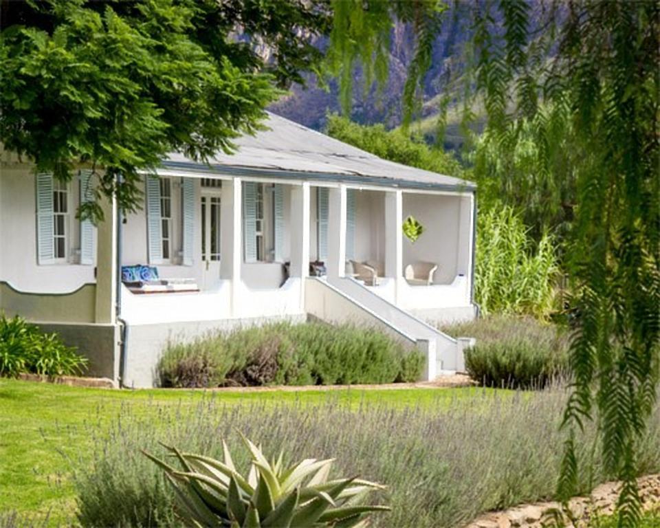 Гостевой дом Swartberg Country Manor Matjiesrivier  Экстерьер фото